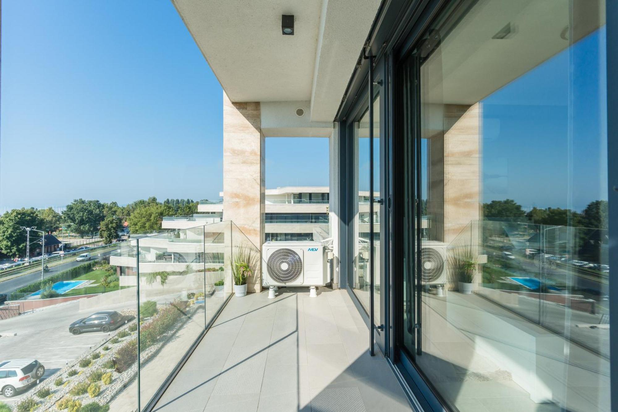 Club Panorama Lake View Apartment Alsoors Exterior photo
